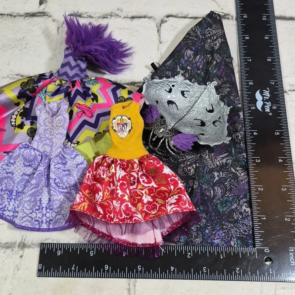 Ever After High Fashion Doll Replacement Clothes Lot Raven Legacy Cheshire Apple